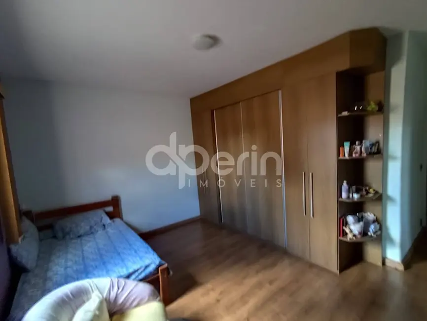 Foto 1 de Casa com 2 quartos à venda, 200m2 em Jardim Bandeirantes, Sao Carlos - SP