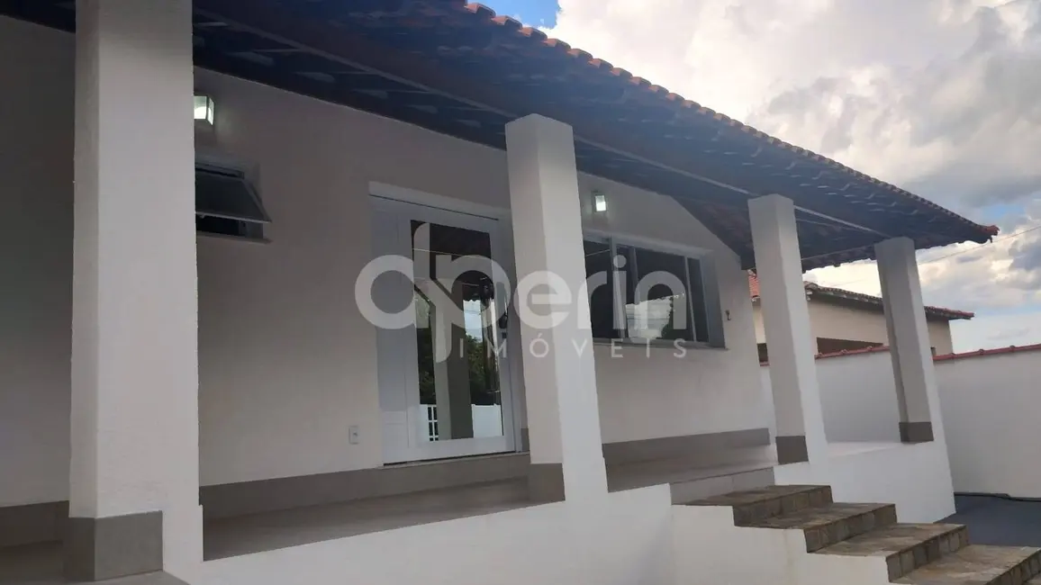 Foto 2 de Casa com 3 quartos à venda, 525m2 em Analandia - SP