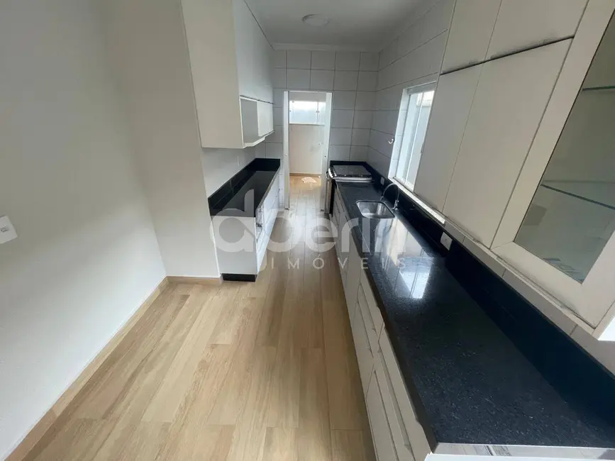 Casa com 3 quartos à venda, 312m2 em Centro, Sao Carlos - SP - imagem 7 Foto 7 de Casa com 3 quartos à venda, 312m2 em Centro, Sao Carlos - SP