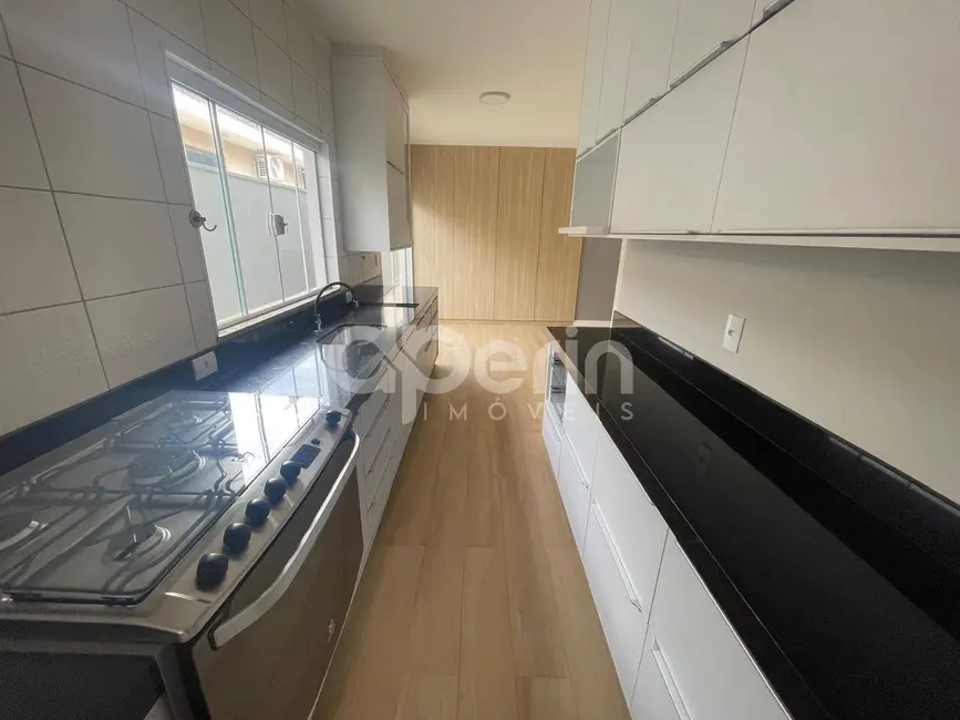 Casa com 3 quartos à venda, 312m2 em Centro, Sao Carlos - SP - imagem 5 Foto 5 de Casa com 3 quartos à venda, 312m2 em Centro, Sao Carlos - SP