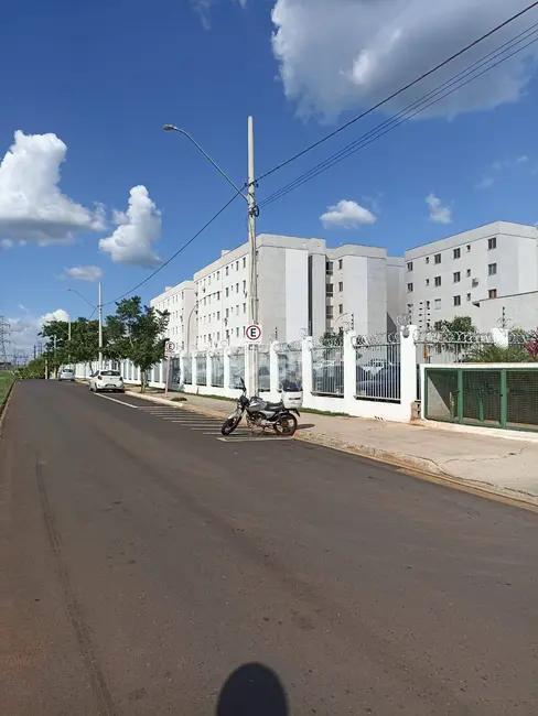 Apartamento à venda, 48m2 em Vila Melhado, Araraquara - SP - imagem 1 Foto 1 de Apartamento à venda, 48m2 em Vila Melhado, Araraquara - SP