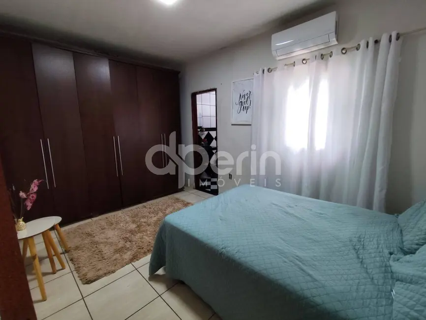 Casa com 3 quartos à venda, 250m2 em Jardim de Cresci, Sao Carlos - SP - imagem 7 Foto 7 de Casa com 3 quartos à venda, 250m2 em Jardim de Cresci, Sao Carlos - SP
