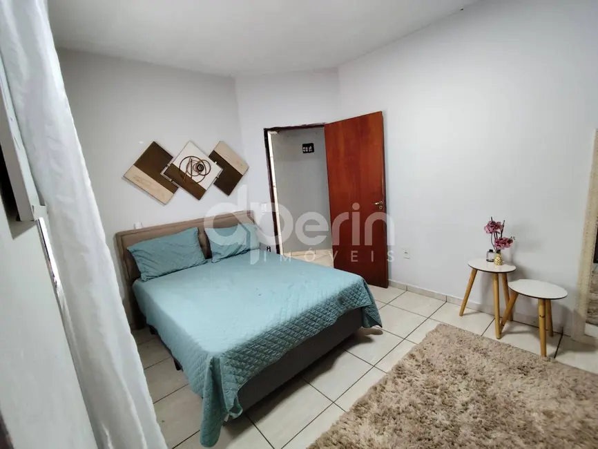 Casa com 3 quartos à venda, 250m2 em Jardim de Cresci, Sao Carlos - SP - imagem 8 Foto 8 de Casa com 3 quartos à venda, 250m2 em Jardim de Cresci, Sao Carlos - SP