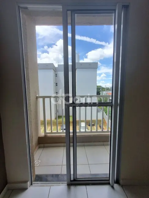 Foto 2 de Apartamento com 2 quartos à venda, 53m2 em Sao Carlos - SP
