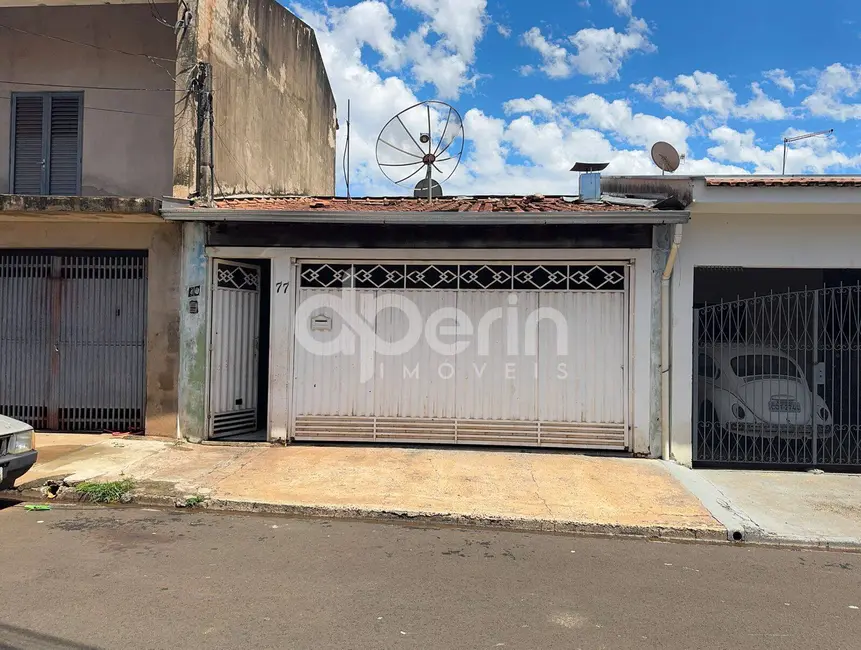 Foto 1 de Casa com 2 quartos à venda, 132m2 em Jardim Bicão, Sao Carlos - SP