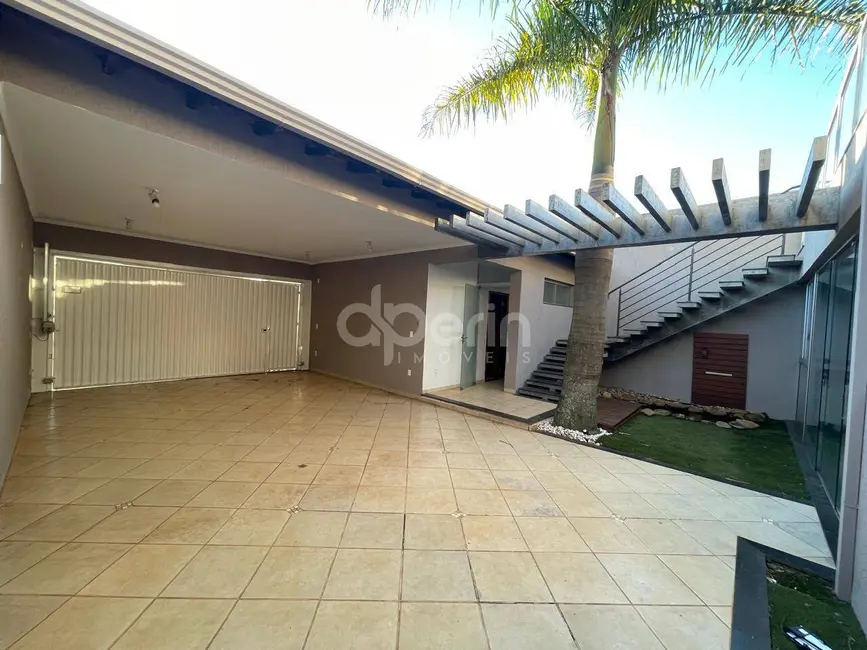 Casa com 3 quartos à venda, 250m2 em Residencial Samambaia, Sao Carlos - SP - imagem 2 Foto 2 de Casa com 3 quartos à venda, 250m2 em Residencial Samambaia, Sao Carlos - SP