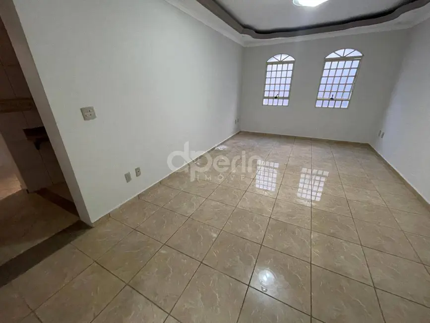 Casa com 3 quartos à venda, 250m2 em Residencial Samambaia, Sao Carlos - SP - imagem 9 Foto 9 de Casa com 3 quartos à venda, 250m2 em Residencial Samambaia, Sao Carlos - SP