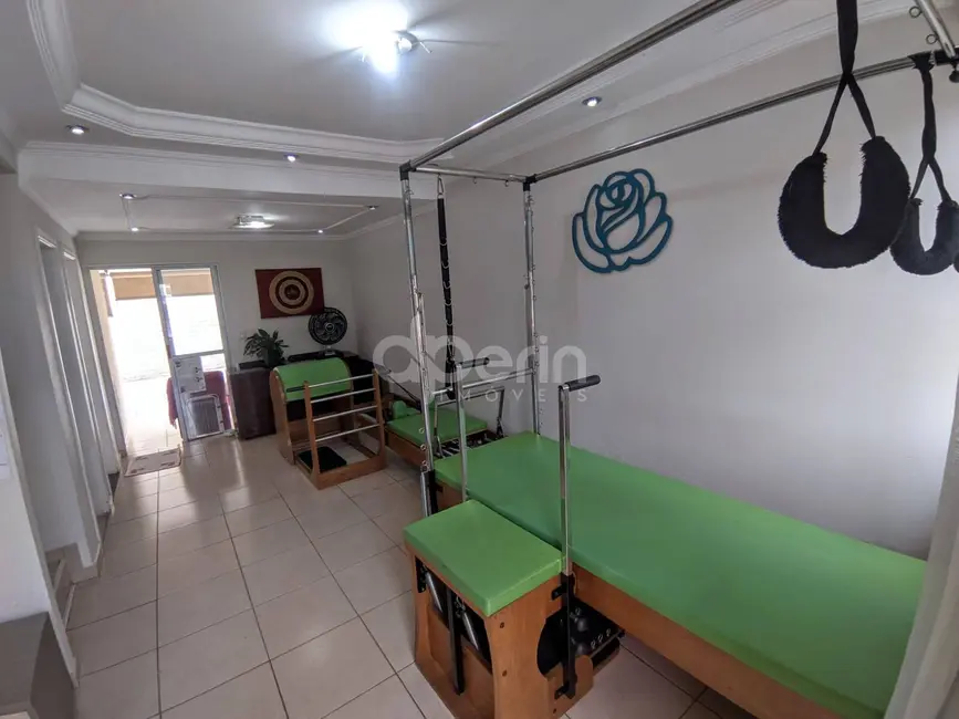 Foto 5 de Casa com 3 quartos à venda, 227m2 em Azulville I, Sao Carlos - SP