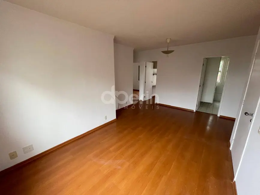Foto 1 de Apartamento com 3 quartos à venda, 65m2 em Parque Santa Felícia Jardim, Sao Carlos - SP