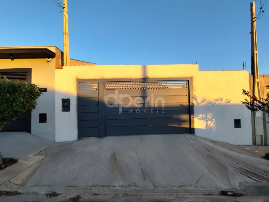 Casa com 2 quartos à venda, 160m2 em Sao Carlos - SP - imagem 1 Foto 1 de Casa com 2 quartos à venda, 160m2 em Sao Carlos - SP