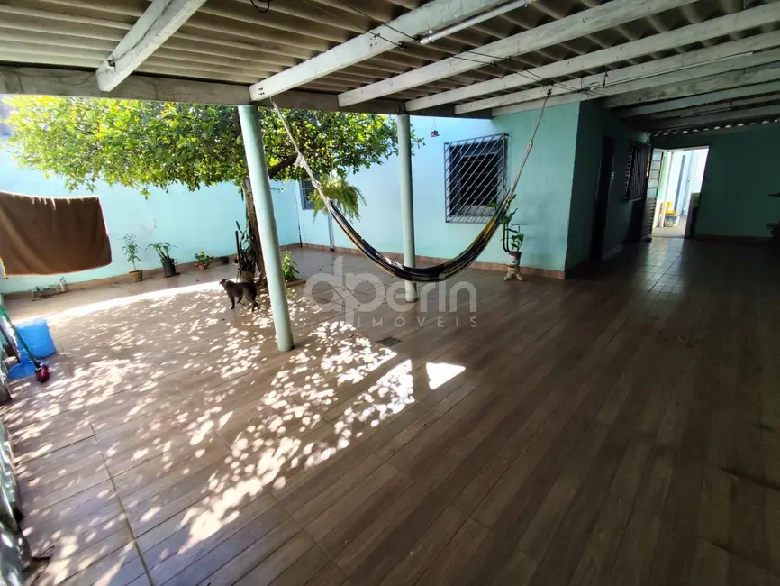 Foto 3 de Casa com 3 quartos à venda, 200m2 em Jardim São Carlos 5, Sao Carlos - SP