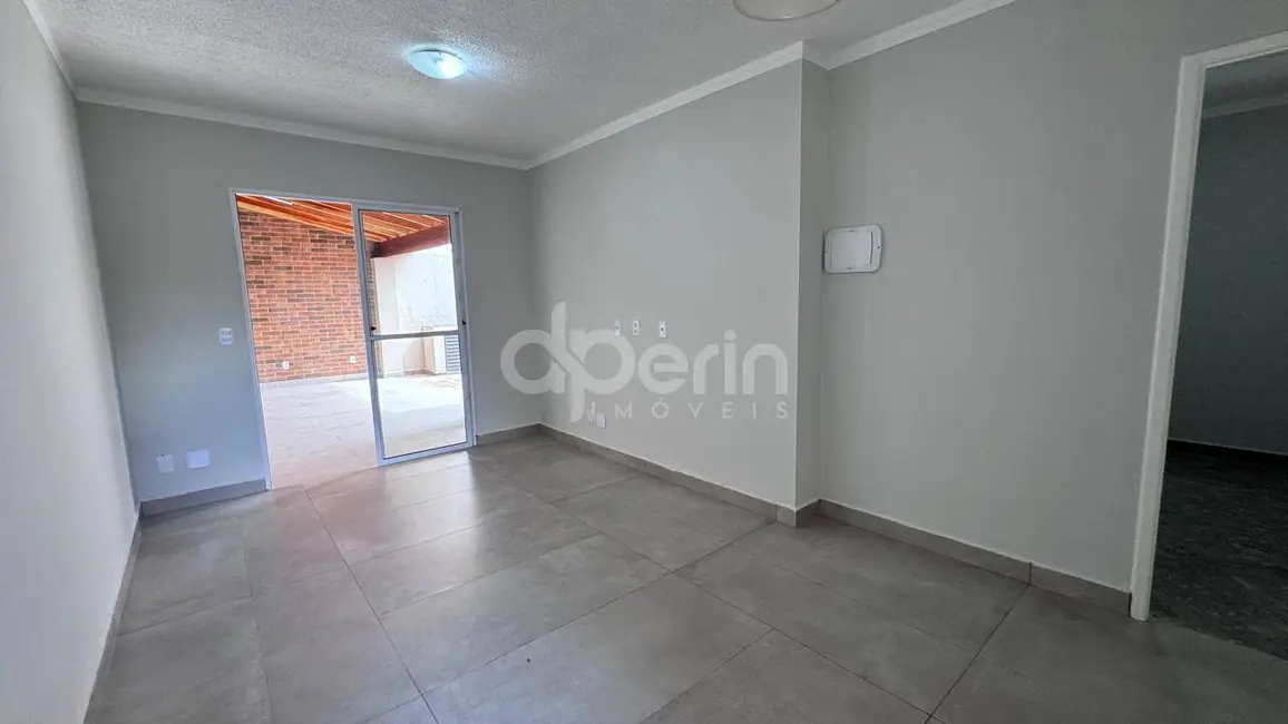 Casa com 3 quartos à venda, 231m2 em Jardim Ipanema, Sao Carlos - SP - imagem 3 Foto 3 de Casa com 3 quartos à venda, 231m2 em Jardim Ipanema, Sao Carlos - SP