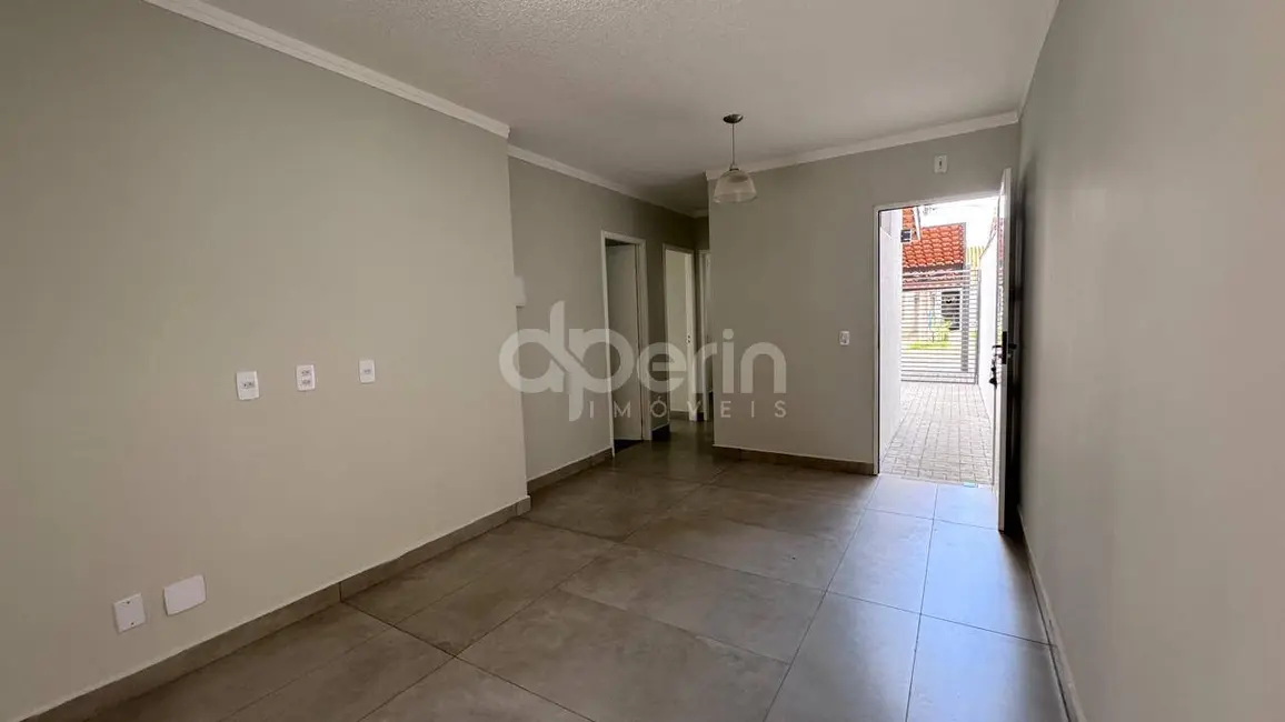 Casa com 3 quartos à venda, 231m2 em Jardim Ipanema, Sao Carlos - SP - imagem 4 Foto 4 de Casa com 3 quartos à venda, 231m2 em Jardim Ipanema, Sao Carlos - SP