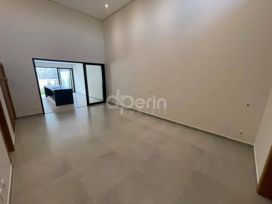 Casa com 3 quartos à venda, 263m2 em Sao Carlos - SP - imagem 2 Foto 2 de Casa com 3 quartos à venda, 263m2 em Sao Carlos - SP