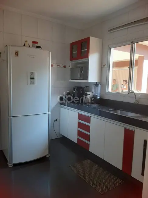 Casa com 3 quartos à venda, 214m2 em Parque Santa Felícia Jardim, Sao Carlos - SP - imagem 6 Foto 6 de Casa com 3 quartos à venda, 214m2 em Parque Santa Felícia Jardim, Sao Carlos - SP