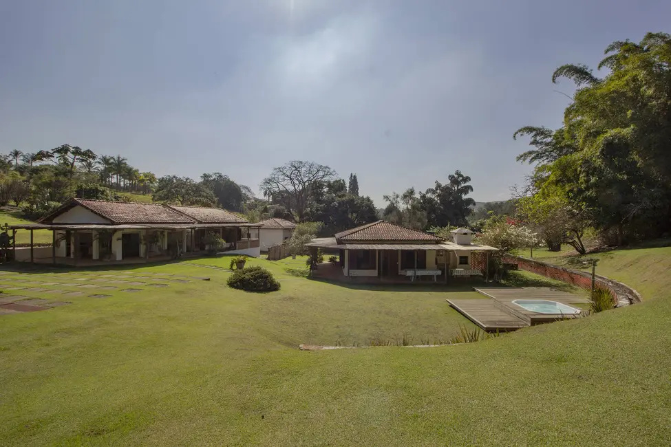 Foto 3 de Fazenda / Haras com 4 quartos à venda, 72600m2 em Centro, Aracariguama - SP