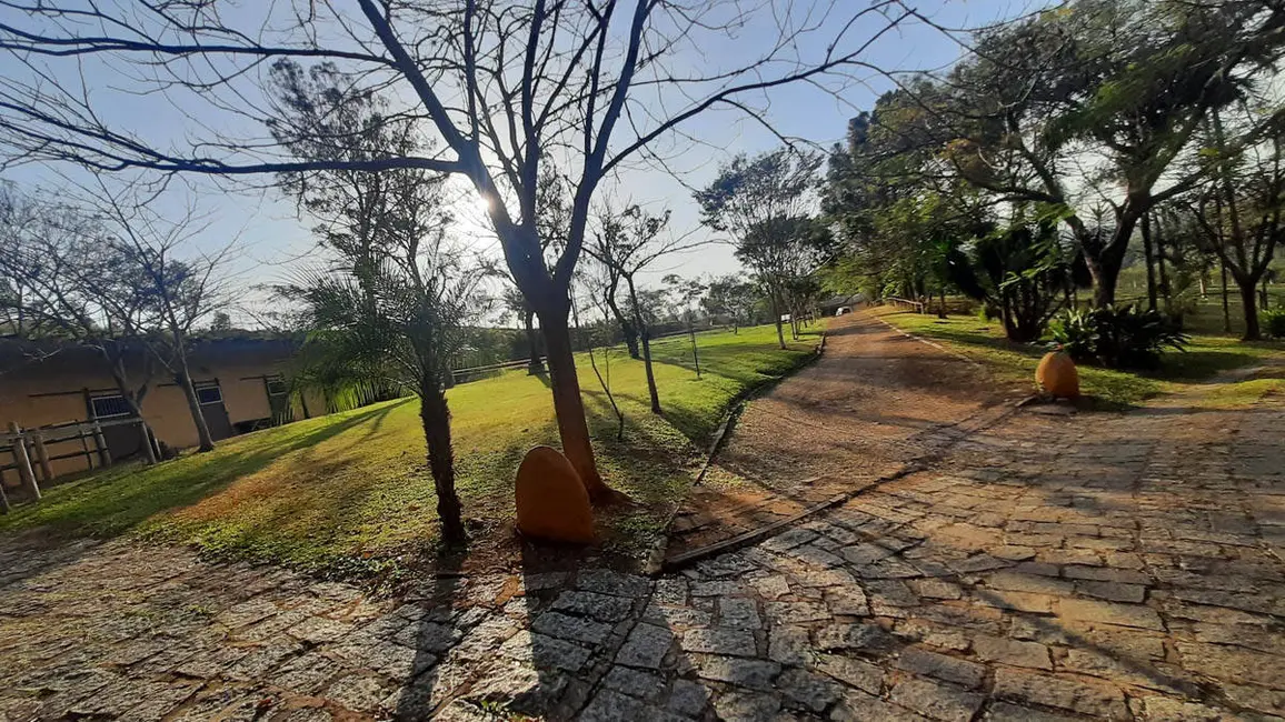 Foto 6 de Fazenda / Haras com 8 quartos à venda, 222000m2 em Portão, Atibaia - SP
