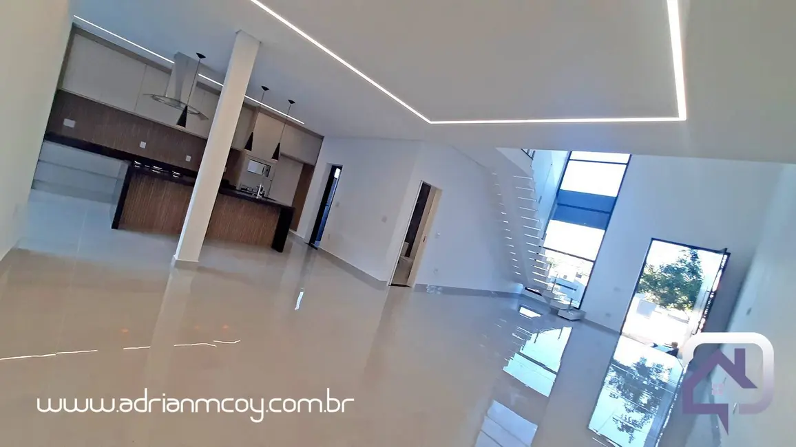 Foto 4 de Casa com 4 quartos à venda, 300m2 em Braganca Paulista - SP