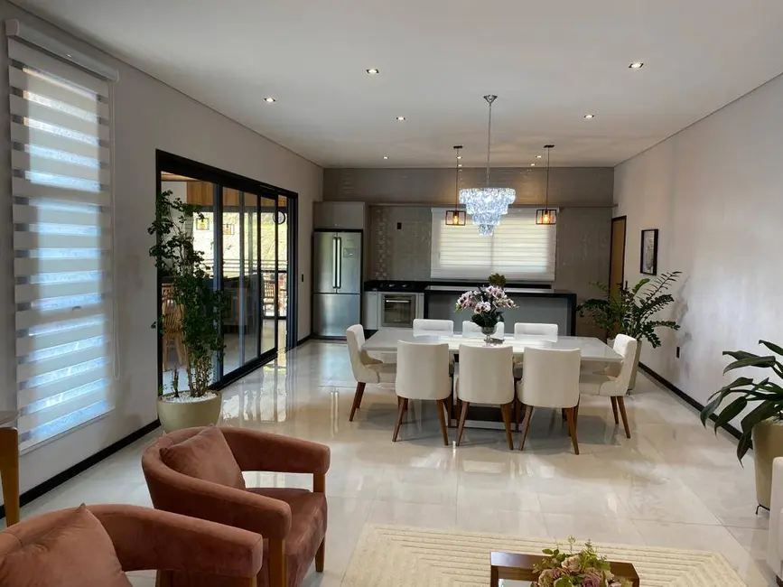 Casa com 3 quartos à venda, 2776m2 em Condomínio Jardim das Palmeiras, Braganca Paulista - SP - imagem 8 Foto 8 de Casa com 3 quartos à venda, 2776m2 em Condomínio Jardim das Palmeiras, Braganca Paulista - SP