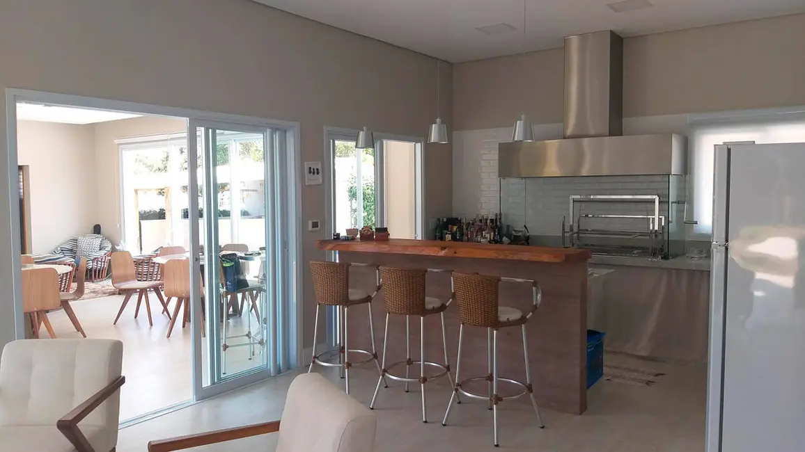 Casa com 5 quartos à venda, 1127m2 em Água Comprida, Braganca Paulista - SP - imagem 3 Foto 3 de Casa com 5 quartos à venda, 1127m2 em Água Comprida, Braganca Paulista - SP