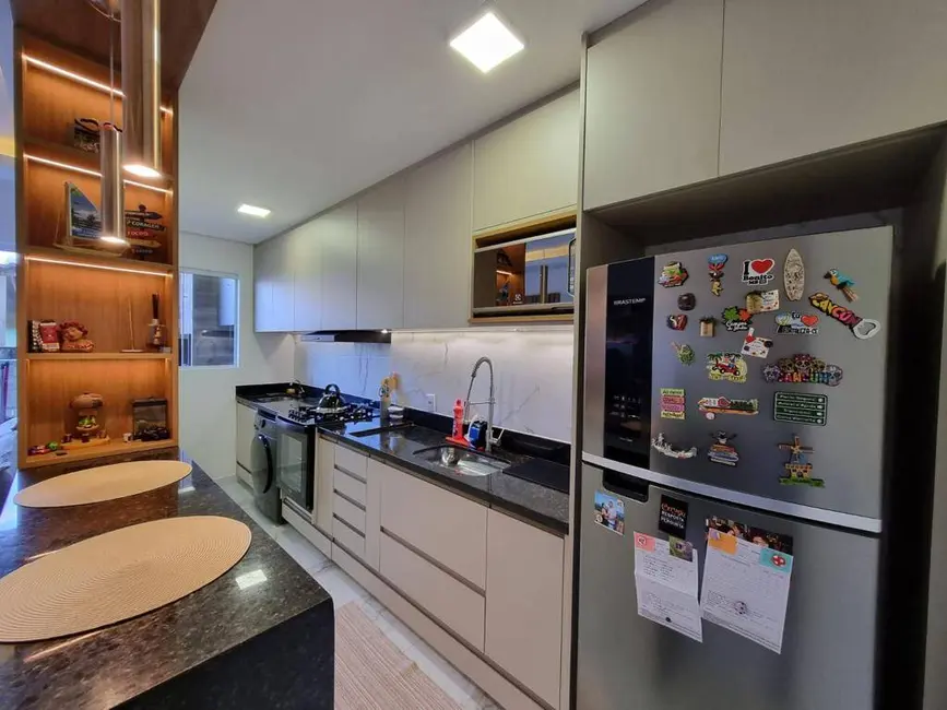 Foto 2 de Apartamento com 2 quartos à venda, 63m2 em Chácaras Maringá, Atibaia - SP