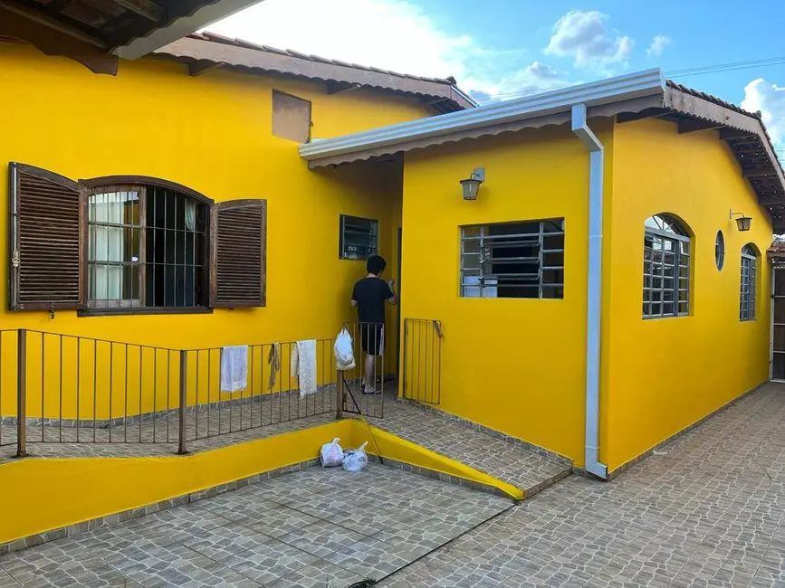 Foto 1 de Casa com 2 quartos à venda, 250m2 em Jardim São Lourenço, Braganca Paulista - SP