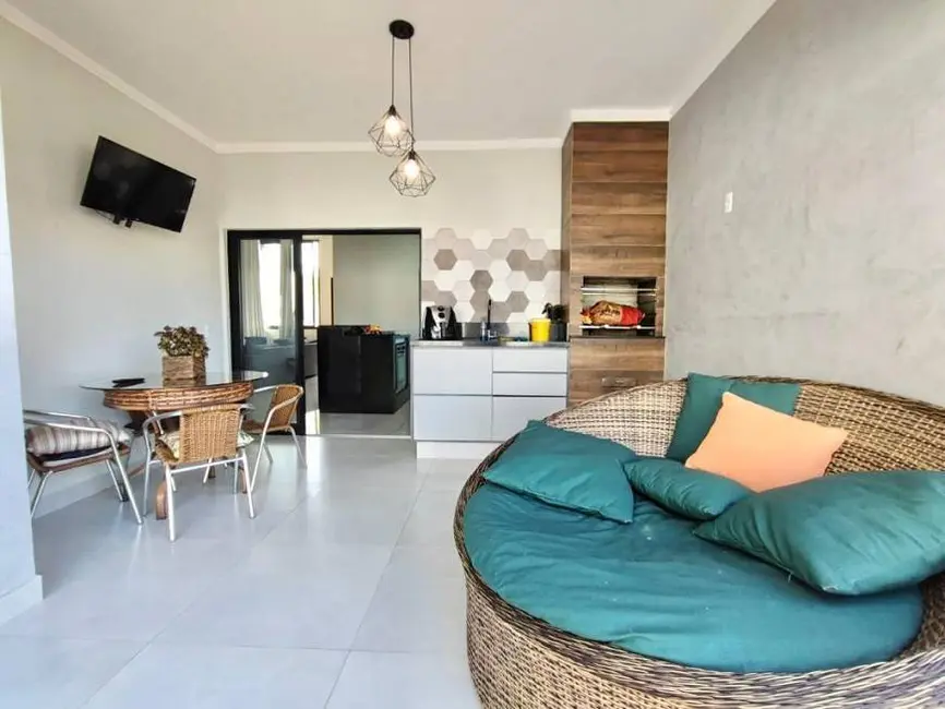 Casa à venda, 300m2 em Braganca Paulista - SP - imagem 8 Foto 8 de Casa à venda, 300m2 em Braganca Paulista - SP