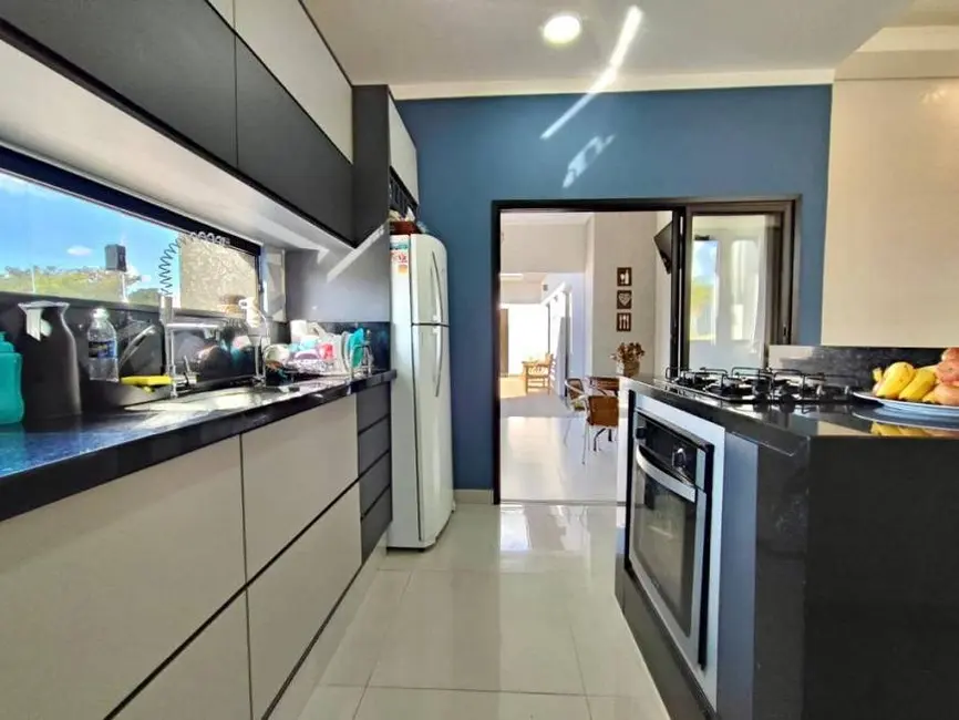 Casa à venda, 300m2 em Braganca Paulista - SP - imagem 5 Foto 5 de Casa à venda, 300m2 em Braganca Paulista - SP