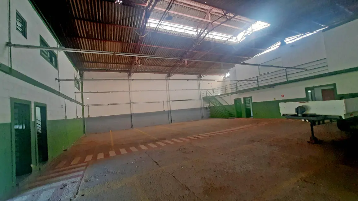 Sala Comercial para alugar, 400m2 em Aparecida, Braganca Paulista - SP - imagem 2 Foto 2 de Sala Comercial para alugar, 400m2 em Aparecida, Braganca Paulista - SP