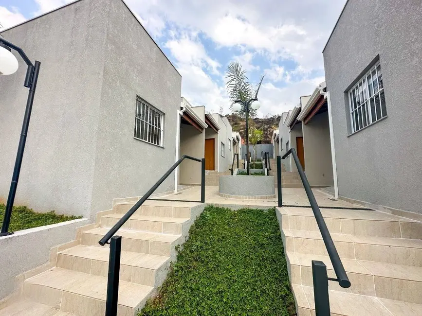 Foto 4 de Casa com 2 quartos à venda, 50m2 em Jardim São Miguel, Braganca Paulista - SP