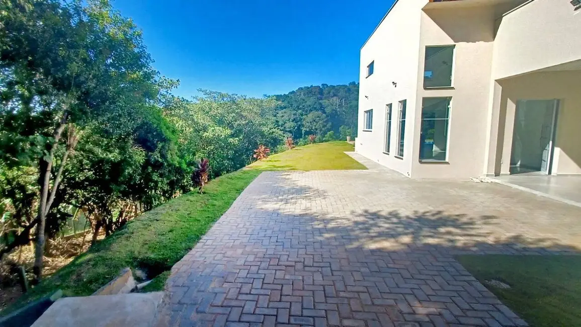 Casa de Condomínio com 3 quartos à venda, 1324m2 em Centro, Pinhalzinho - SP - imagem 3 Foto 3 de Casa de Condomínio com 3 quartos à venda, 1324m2 em Centro, Pinhalzinho - SP