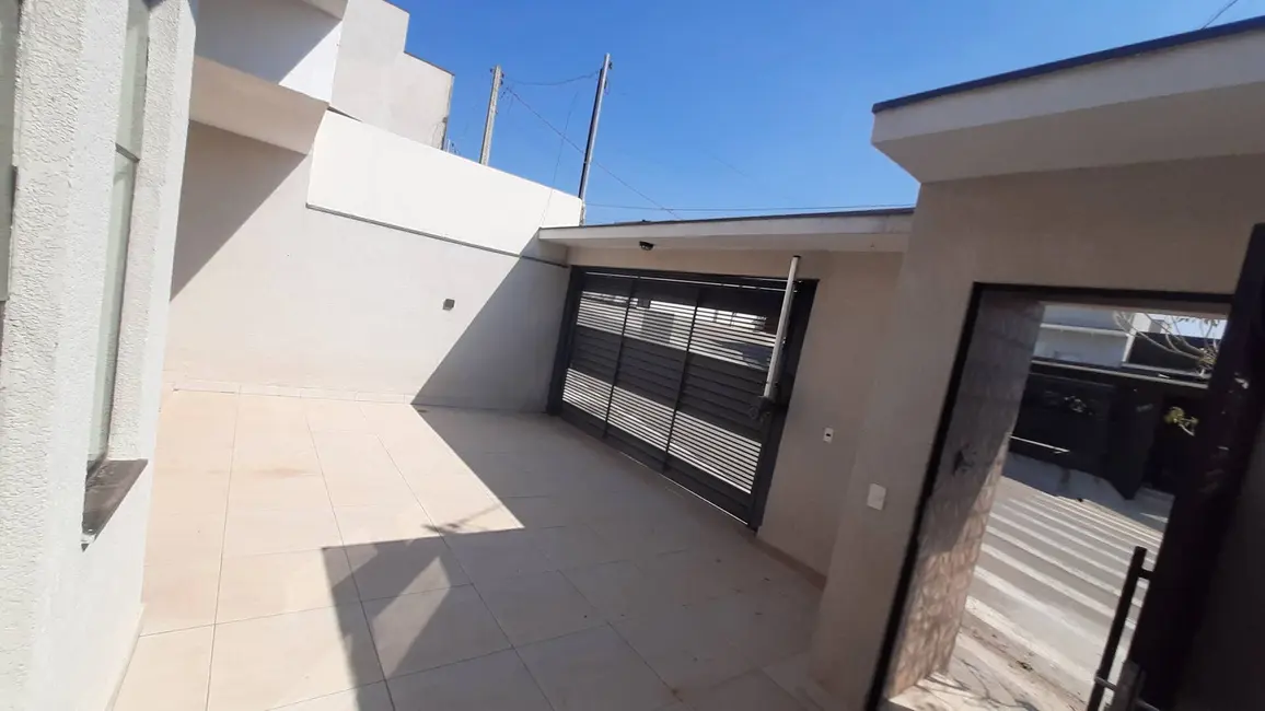 Casa com 2 quartos à venda, 140m2 em Braganca Paulista - SP - imagem 2 Foto 2 de Casa com 2 quartos à venda, 140m2 em Braganca Paulista - SP