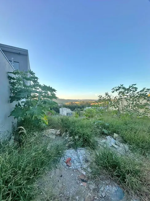 Foto 3 de Terreno / Lote à venda, 140m2 em Braganca Paulista - SP