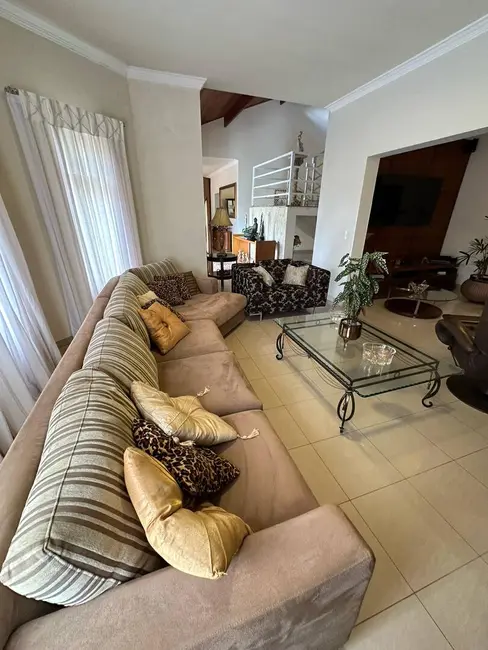 Casa com 4 quartos à venda, 1600m2 em Condomínio Jardim das Palmeiras, Braganca Paulista - SP - imagem 8 Foto 8 de Casa com 4 quartos à venda, 1600m2 em Condomínio Jardim das Palmeiras, Braganca Paulista - SP