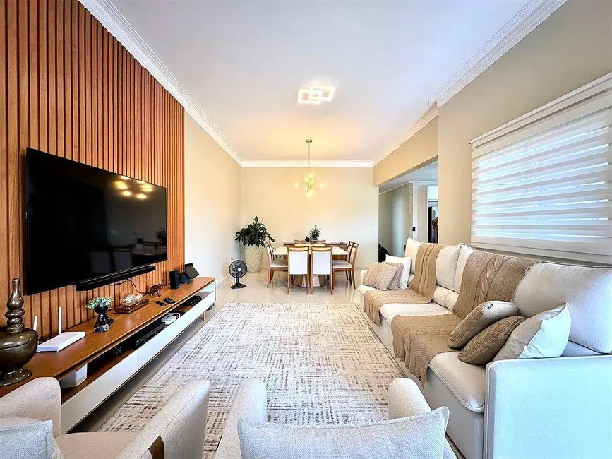 Casa com 3 quartos à venda, 600m2 em Condomínio Terras de Santa Cruz, Braganca Paulista - SP - imagem 3 Foto 3 de Casa com 3 quartos à venda, 600m2 em Condomínio Terras de Santa Cruz, Braganca Paulista - SP