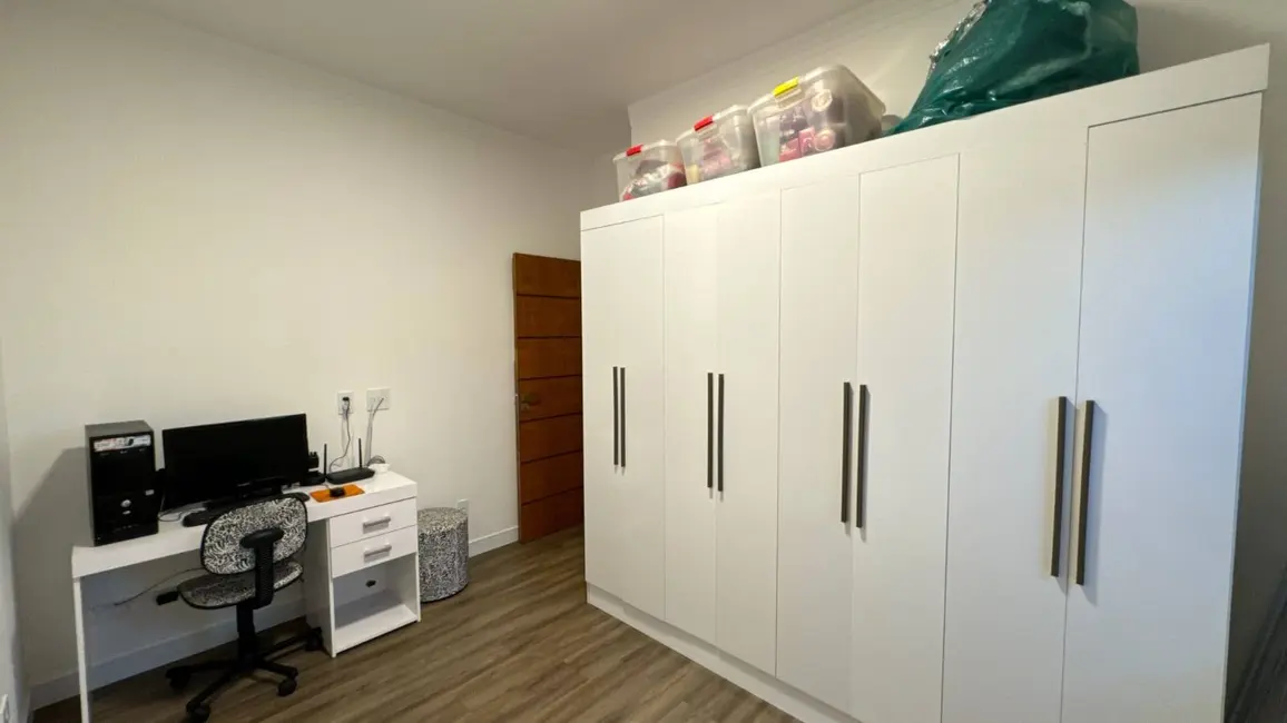 Foto 7 de Casa com 3 quartos à venda, 250m2 em Centro Industrial Rafael Diniz, Braganca Paulista - SP