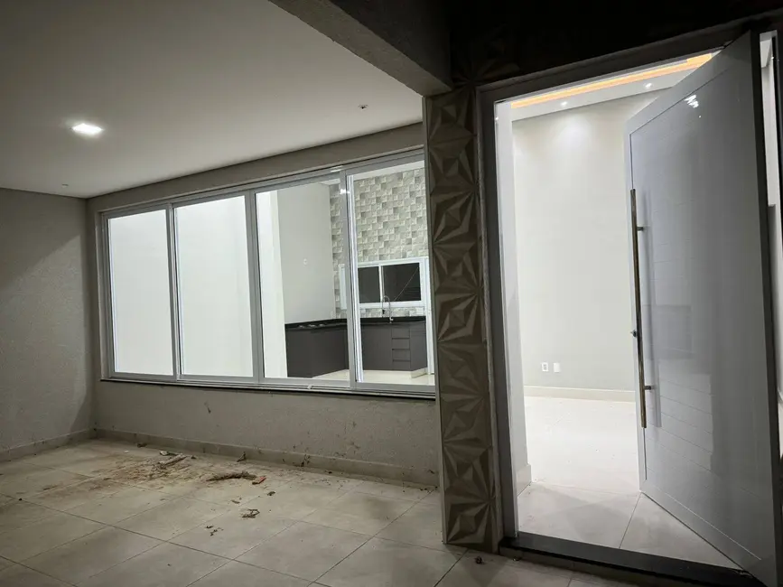 Foto 2 de Casa com 3 quartos à venda em Braganca Paulista - SP