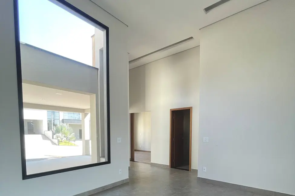 Foto 1 de Casa com 3 quartos à venda, 300m2 em Braganca Paulista - SP