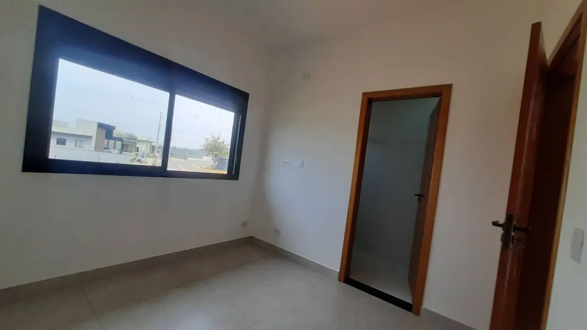 Foto 5 de Casa com 3 quartos à venda, 300m2 em Condomínio Villa Real de Bragança, Braganca Paulista - SP