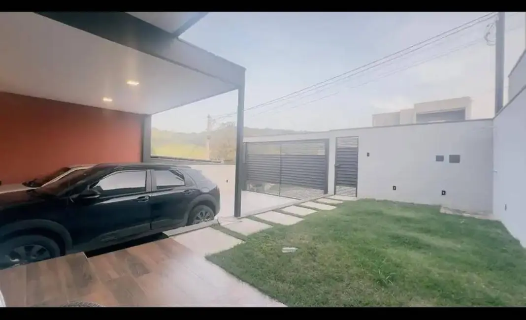 Casa de Condomínio com 3 quartos à venda em Condomínio Portal da Serra, Braganca Paulista - SP - imagem 2 Foto 2 de Casa de Condomínio com 3 quartos à venda em Condomínio Portal da Serra, Braganca Paulista - SP