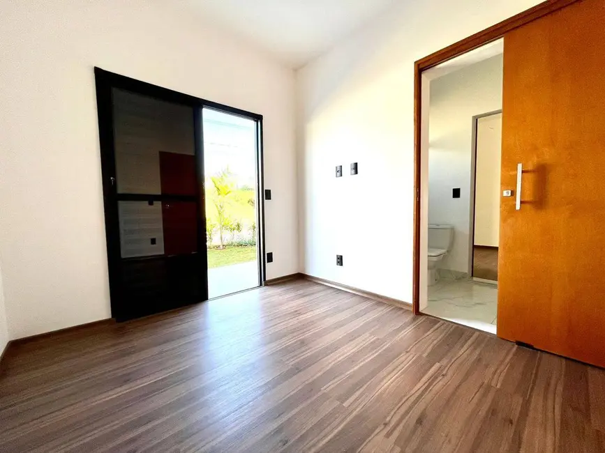 Foto 5 de Casa de Condomínio com 3 quartos à venda, 154m2 em Condomínio Portal da Serra, Braganca Paulista - SP