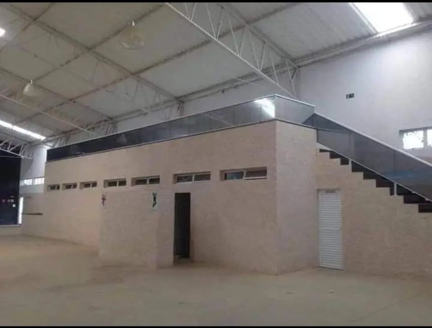 Armazém / Galpão para alugar, 1000m2 em Nazare Paulista - SP - imagem 2 Foto 2 de Armazém / Galpão para alugar, 1000m2 em Nazare Paulista - SP