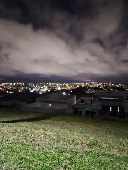 Foto 4 de Lote de Condomínio à venda, 348m2 em Condomínio Villa Real de Bragança, Braganca Paulista - SP