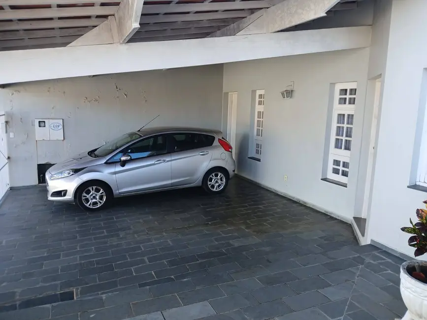 Foto 2 de Casa com 3 quartos à venda, 250m2 em Jardim Europa, Braganca Paulista - SP