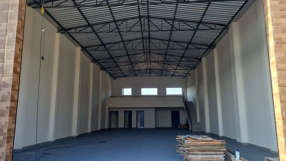 Armazém / Galpão à venda, 300m2 em Jardim Imperial, Atibaia - SP - imagem 1 Foto 1 de Armazém / Galpão à venda, 300m2 em Jardim Imperial, Atibaia - SP