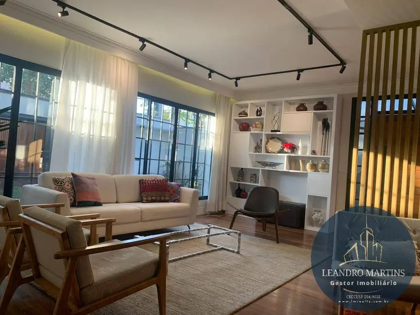 Sobrado com 3 quartos à venda, 400m2 em Planalto Paulista, São Paulo - SP - imagem 6 Foto 6 de Sobrado com 3 quartos à venda, 400m2 em Planalto Paulista, São Paulo - SP