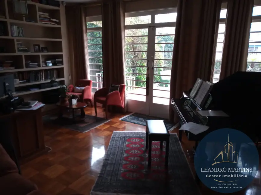 Foto 9 de Casa com 6 quartos à venda e para alugar, 750m2 em Campo Belo, São Paulo - SP