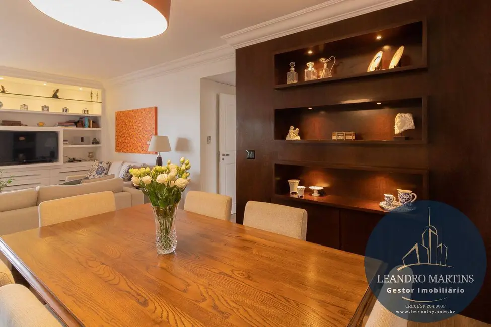 Apartamento com 3 quartos à venda, 170m2 em Moema, São Paulo - SP - imagem 8 Foto 8 de Apartamento com 3 quartos à venda, 170m2 em Moema, São Paulo - SP