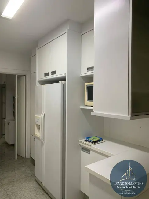 Apartamento com 4 quartos à venda, 186m2 em Indianópolis, São Paulo - SP - imagem 8 Foto 8 de Apartamento com 4 quartos à venda, 186m2 em Indianópolis, São Paulo - SP
