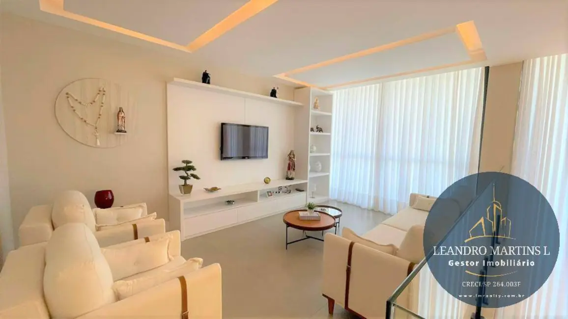 Casa de Condomínio com 5 quartos à venda, 500m2 em Recreio dos Bandeirantes, Rio De Janeiro - RJ - imagem 5 Foto 5 de Casa de Condomínio com 5 quartos à venda, 500m2 em Recreio dos Bandeirantes, Rio De Janeiro - RJ